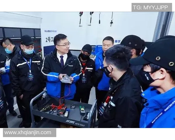 杭州篮球队在大师赛中的灵活性表现引发热议展现战术多样性与团队协作能力 杭州篮球队在大师赛中的灵活性表现引发热议展现战术多样性与团队协作能力