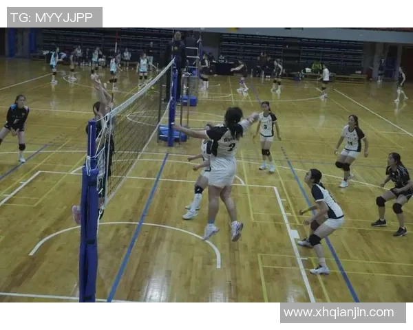 深圳排球队的团队协作揭秘:排球巨献背后的默契与拼搏精神 深圳排球队的团队协作揭秘:排球巨献背后的默契与拼搏精神