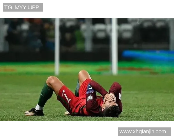 足球明星们的独特睡姿高清大赏揭秘他们的休息习惯与生活风格 足球明星们的独特睡姿高清大赏揭秘他们的休息习惯与生活风格