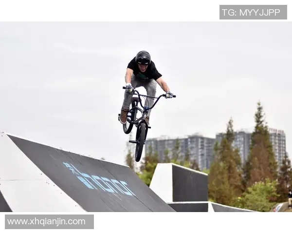 极限运动会积分榜:武汉攀岩队以67分领跑 极限运动会积分榜:武汉攀岩队以67分领跑